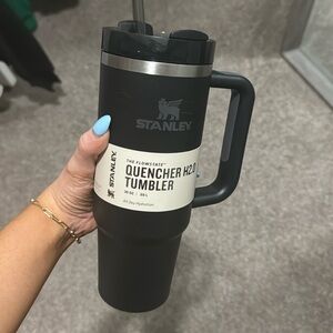 Black Stanley 30 ounce